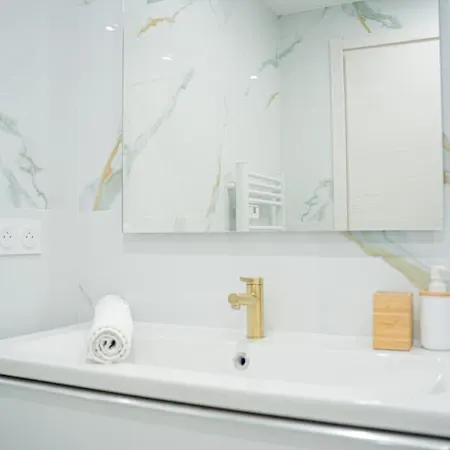 Prestigious 2p - 10 Min Near Beaches - Air Conditioning - Garage Apartmán