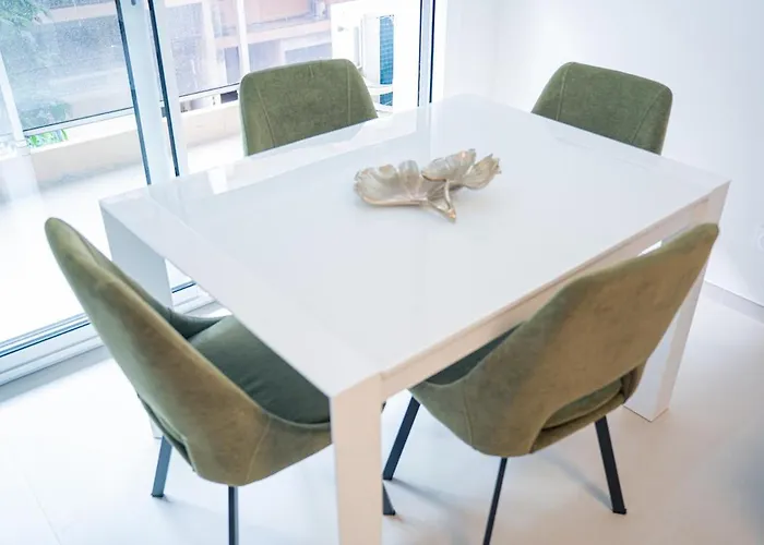 Prestigious 2p - 10 Min Near Beaches - Air Conditioning - Garage * Антиб